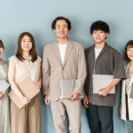 30〜50代男性が押さえたいビジネスカジュアルの基本と選び方